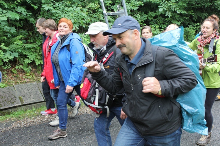 33. Piesza Pielgrzymka z Porąbki do Kalwarii Zebrzydowskiej