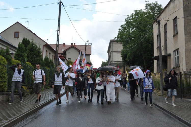 Synaj w Bochni - przejście