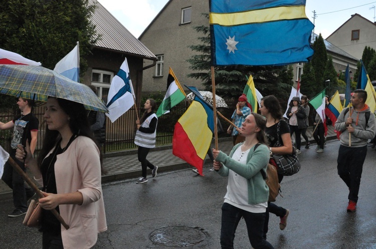 Synaj w Bochni - przejście