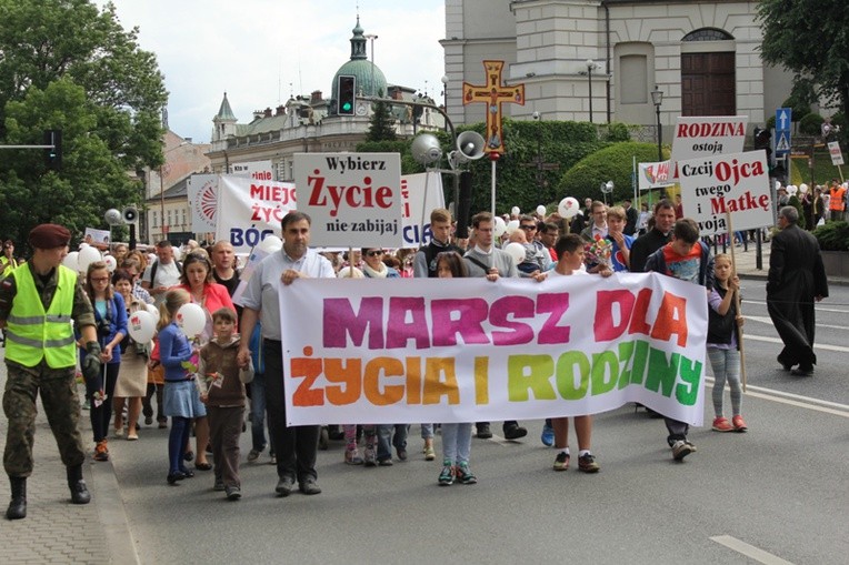 II Marsz dla Życia i Rodziny w Bielsku-Białej - cz. 1