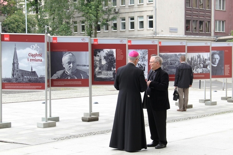 Wystawa "Ciągłość i zmiana"