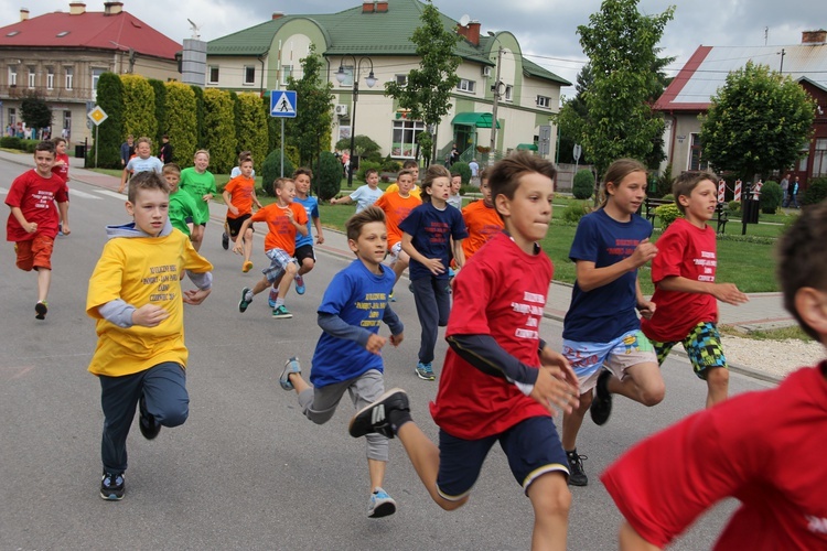 Papieski bieg ulicami Żabna 