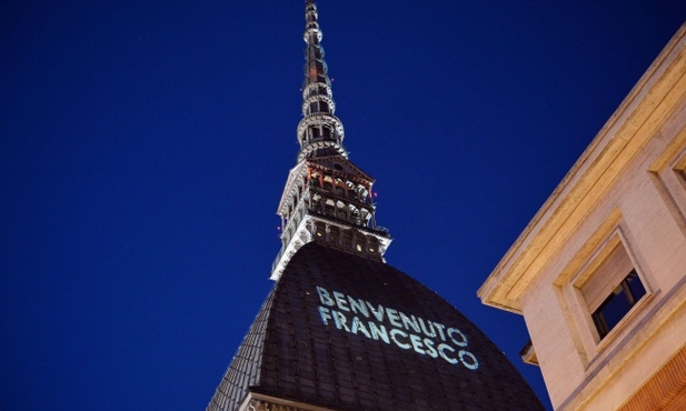 Franciszek przyjechał do Turynu