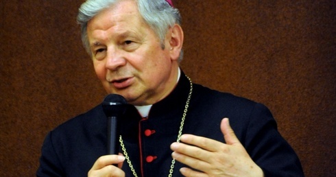 Bp Henryk Tomasik