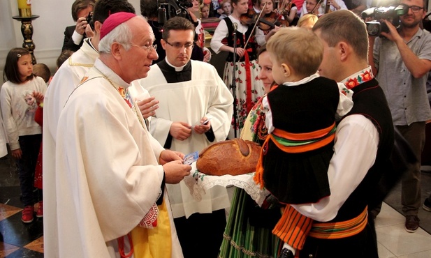 Bp Andrzej F. Dziuba obchodził 40. rocznicę święceń kapłańskich