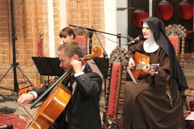 Koncert "Tajemne drzwi"