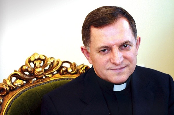  Arcybiskup Mieczysław Mokrzycki zawsze jest przyjmowany jako świadek świętości Jana Pawła II  