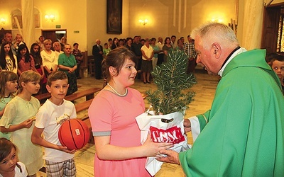  W niedzielę 14 czerwca o powołania kapłańskie, zakonne i małżeńskie modliliśmy się w parafii pw. św. Marcina Biskupa