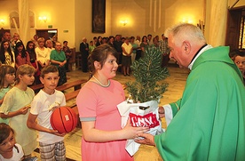  W niedzielę 14 czerwca o powołania kapłańskie, zakonne i małżeńskie modliliśmy się w parafii pw. św. Marcina Biskupa