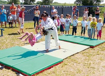 Przedszkolaki pokazały,  jak ćwiczą judo 