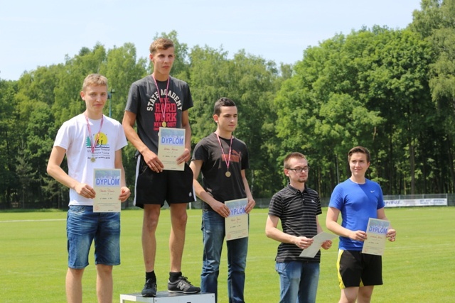 Sportowe zmagania ministrantów w Zabrzegu i Dankowicach