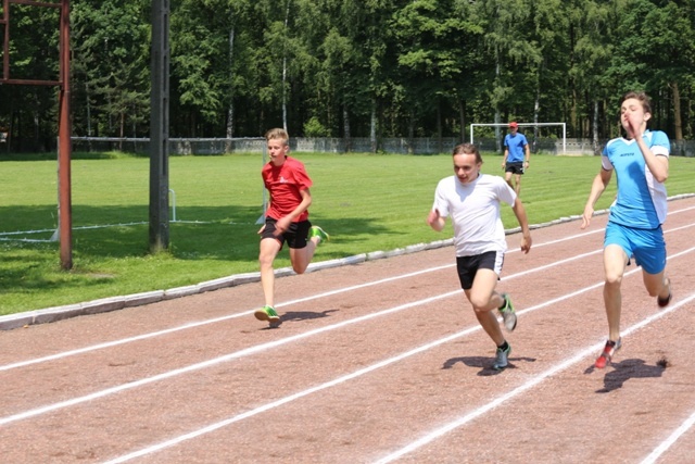 Sportowe zmagania ministrantów w Zabrzegu i Dankowicach