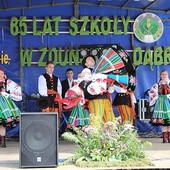 Zespół "Dąbrowiacy" wystąpił w  strojach i tańcach łowickich