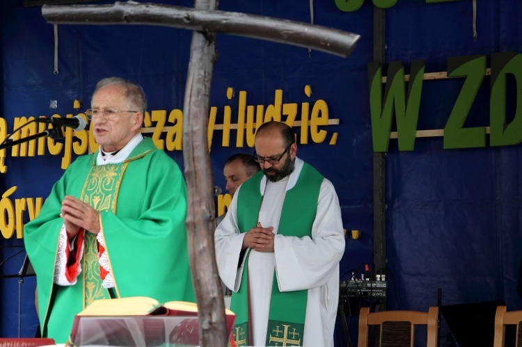 Jubileusz 85-lecia szkoły w Zduńskiej Dąbrowie