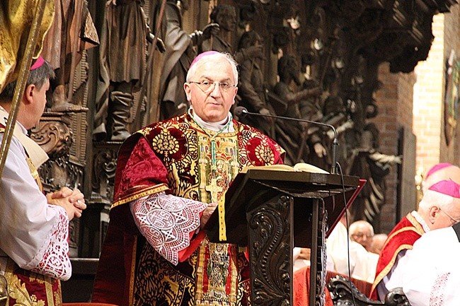 Abp Celestino Migliore uhonorowany