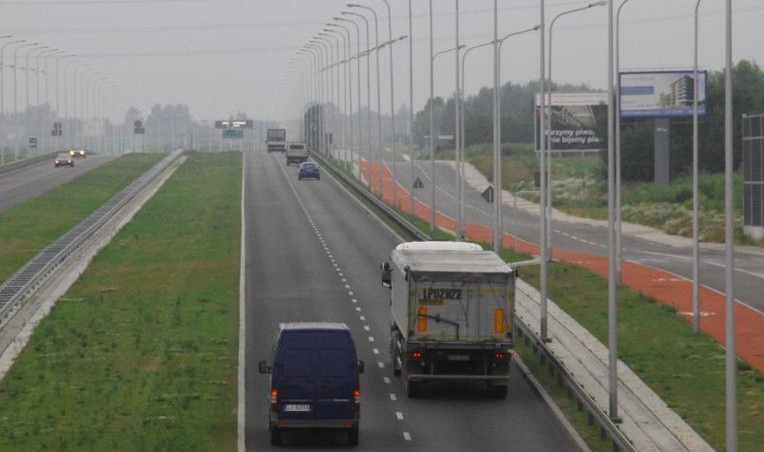 Miejmy nadzieję, że kierowców tirów nie skuszą oszczędności