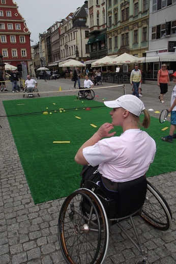 Łamanie barier za pomocą rakiety