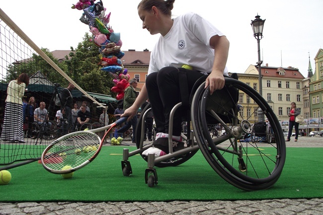 Łamanie barier za pomocą rakiety