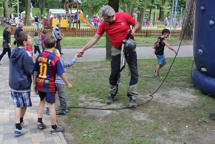 IV Piknik Rodzinny z "Nadzieją" - park Słowackiego