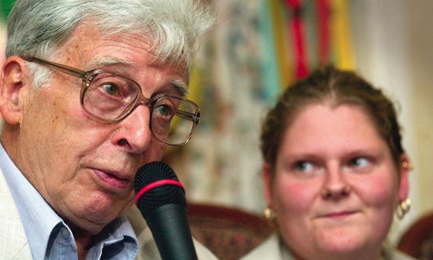 Profesor Robert Edwards, twórca in vitro, i Louise Brown – pierwsze dziecko urodzone w wyniku zastosowania tej metody