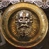  Z okazji uroczystości u podstawy ołtarza został umieszczony symboliczny wizerunek głowy św. Jana Chrzciciela na tacy