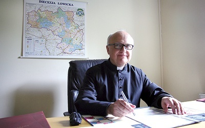  Ks. dr Stanisław Plichta, kanclerz kurii łowickiej