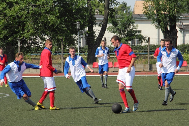 Mecz piłkarski retro w Łowiczu