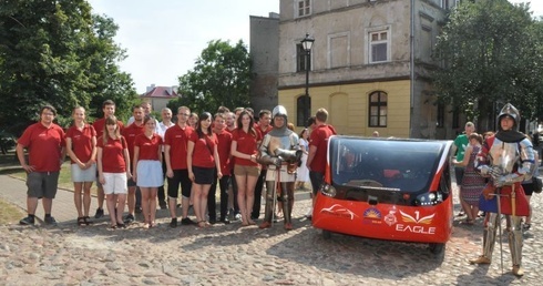 Pierwszym miastem, poza Łodzią, w którym promowano pojazd, była Łęczyca