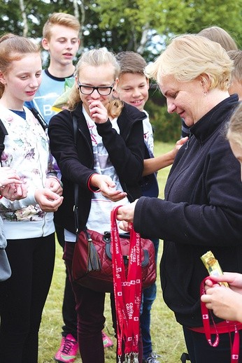  Młodzi współpracownicy Caritas pomagają w swoich środowiskach