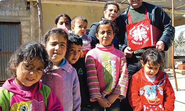  Dzieci syryjskie pod opieką Caritas w obozie  dla uchodźców w Libanie
