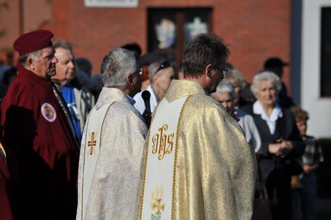 Mężczyźni u św. Józefa w Słupsku