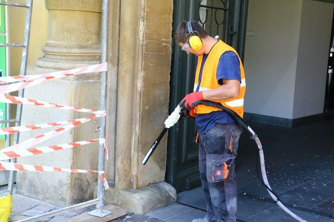 Renowacja portalu przy ul. Franciszkańskiej