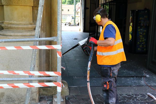 Renowacja portalu przy ul. Franciszkańskiej