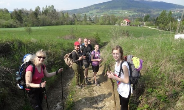Odkrywają Beskid Wyspowy