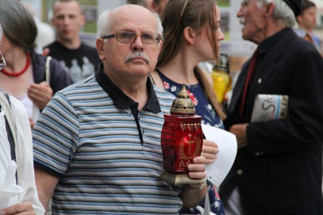 Marsz pamięci ofiar ludobójstwa na Wołyniu