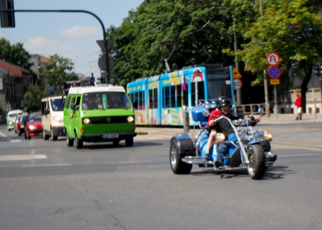 Parada "garbusów" w Krakowie