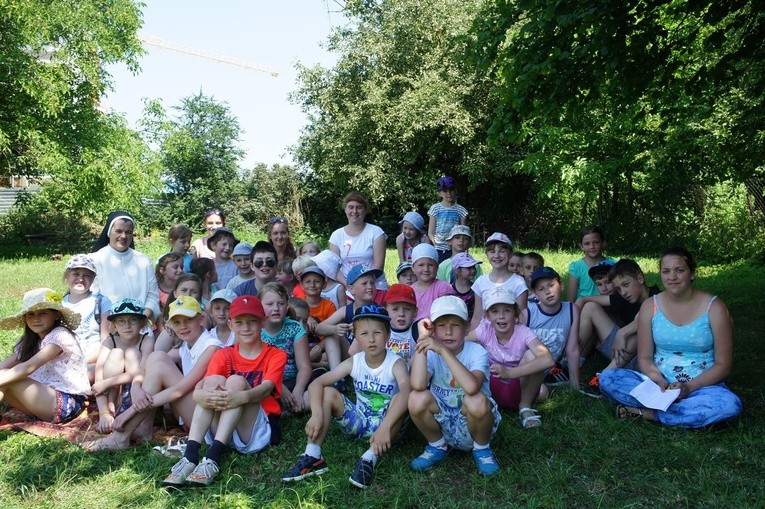 Oratorium Letnie u Sióstr Dominikanek  pt. „W krainie Dżungli” cz. 1