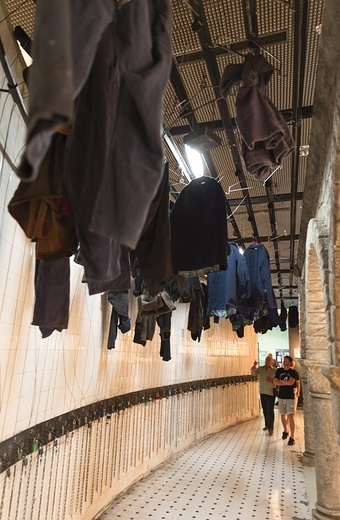 Polskie i niemieckie plakaty drukowane przed plebiscytem w 1921 r. foto Roman Koszowski 