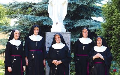 Na zdjęciu posługujące w Elblągu siostry: Justyna, Dorota, Maria, Teresa i Leokadia 