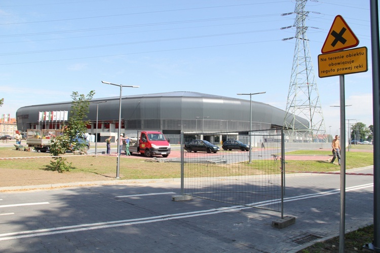 Nowy stadion w Tychach - z zewnątrz