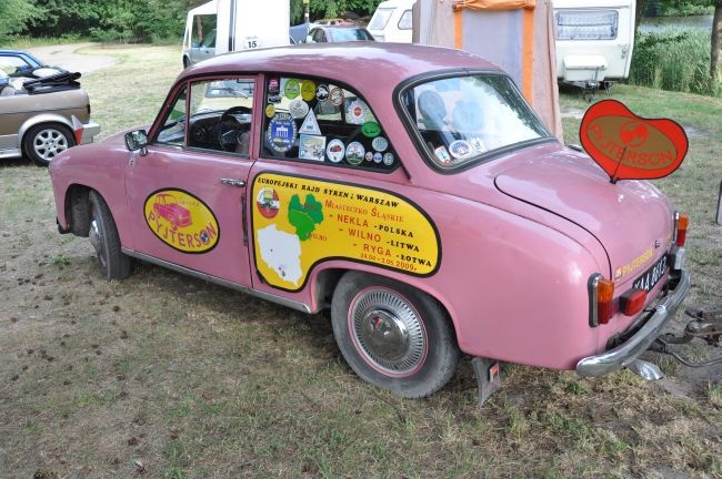 Zlot oldtimerów w Dobrzeniu Wielkim