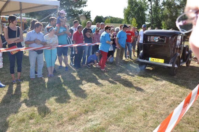 Zlot oldtimerów w Dobrzeniu Wielkim