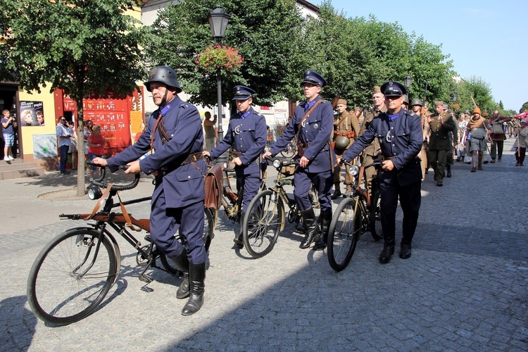 VI Odyseja Historyczna - parada w Kutnie