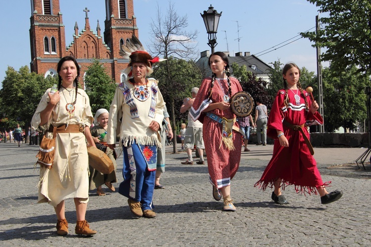 VI Odyseja Historyczna - parada w Kutnie