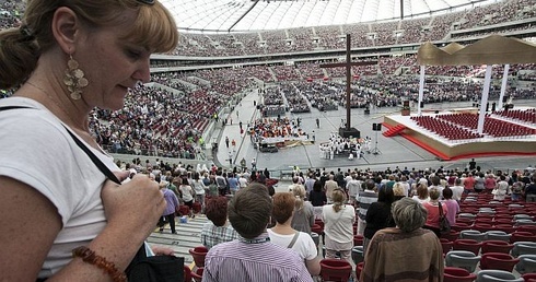 Stadion jak wulkan modlitwy