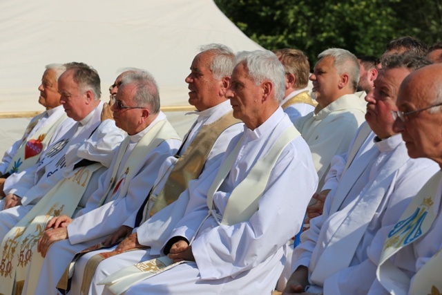 Jubileuszowy hołd dla MB Rychwałdzkiej