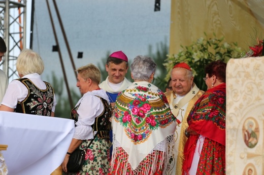Jubileuszowy hołd dla MB Rychwałdzkiej