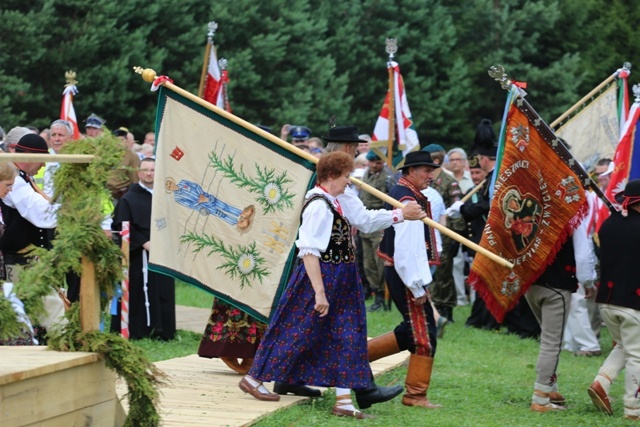 Jubileuszowy hołd dla MB Rychwałdzkiej