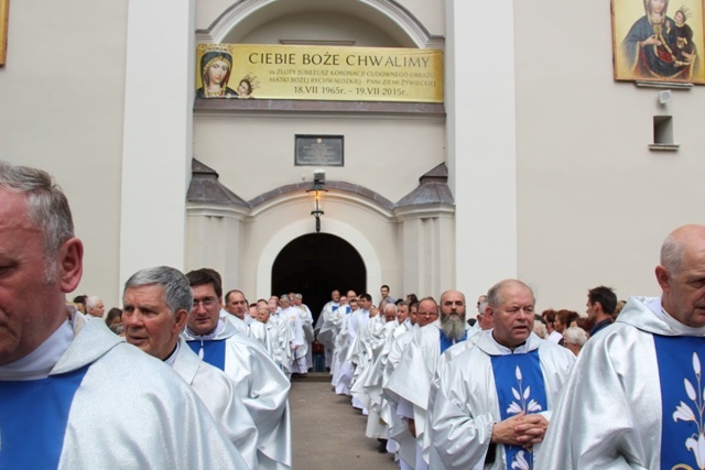 Jubileuszowy hołd dla MB Rychwałdzkiej