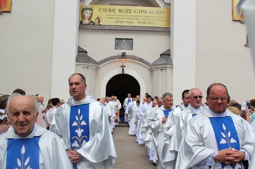 Jubileuszowy hołd dla MB Rychwałdzkiej